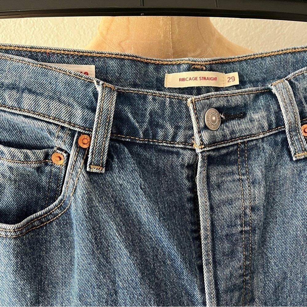 LEVIS x HELLO KITTY sz 29 Ribcage Straight Denim Blue Jeans High Rise - Picture 7 of 13